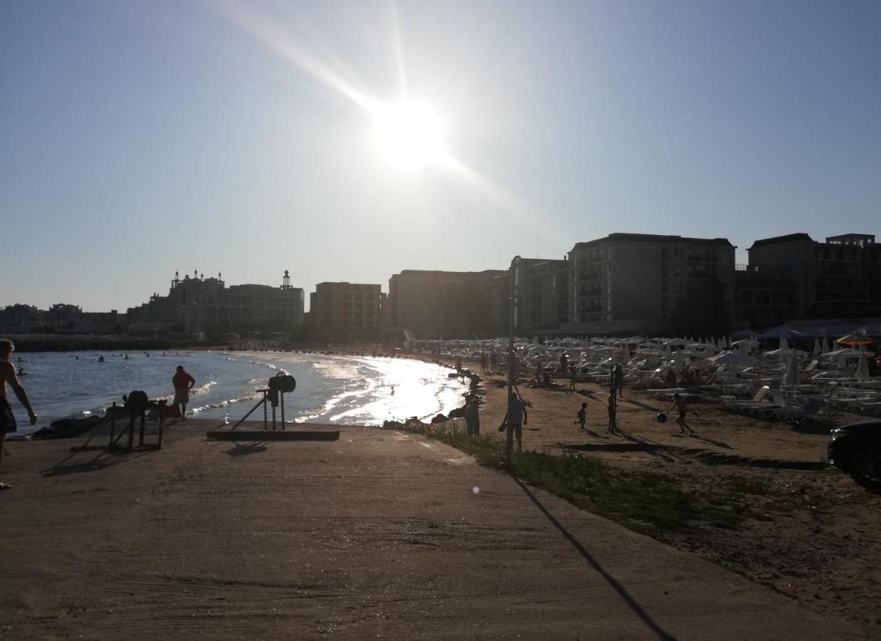 Sunny Day Apartment Поморие Экстерьер фото